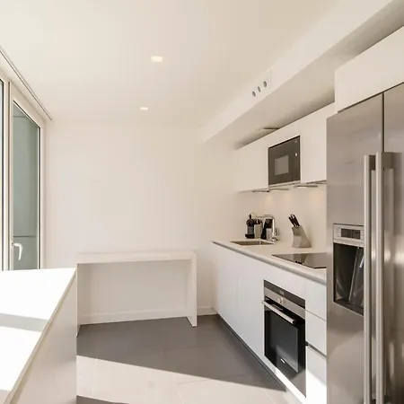 Ref 1071 - Center - 5mins To The Palais Des Festivals